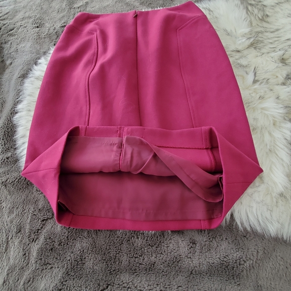 Halogen Lined Zipper Pencil Skirt Petite 0 - Picture 3 of 8